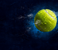 Immagine di una locandina  con un palla da tennis che vola